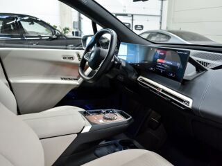 BMW iX xDrive 40 Sportpakett Titanium Bronze 240kW