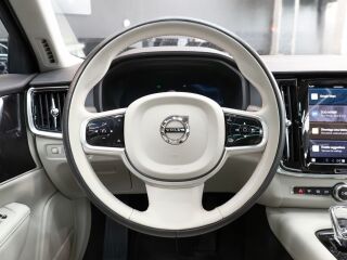 Volvo V90 AWD T6 Recharge Plug-In Hybrid Inscription 2.0 251кВ