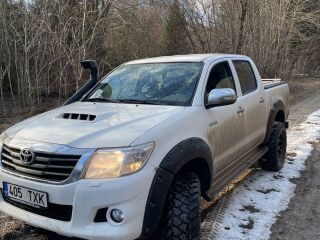 Toyota Hilux 3.0 126кВ