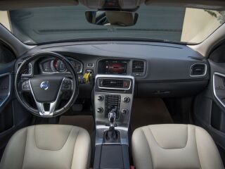 Volvo V60 SUMMUM AWD TWIN ENGINE PLUG IN HYBRID FACELIFT 2.4 162kW