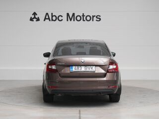 Skoda Octavia Ambition FL PLUS 1.4 110кВ