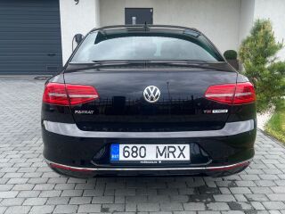 Volkswagen Passat Highline 1.6 88кВ