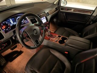Volkswagen Touareg 3.0 V6 150кВ