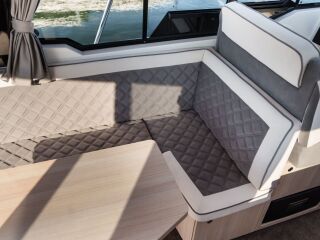 Grandezza 30 OB 2 x 250 hj Mercury V8