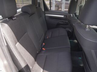 Toyota Hilux 2.4 110кВ