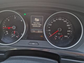 Volkswagen Tiguan Comfortline Business 2.0 R4 DFGA 110kW