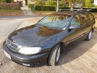 Opel Omega B-Caravan 2.2 R4 106kW