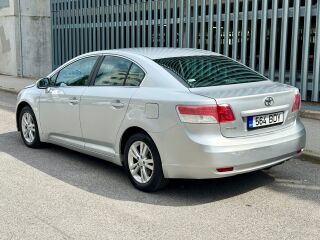 Toyota Avensis Linea Sol ATM 1.8 108kW