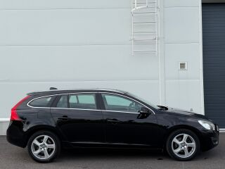 Volvo V60 SUMMUM D3 2.0 120kW