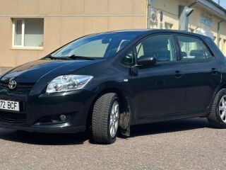 Toyota Auris 1.4 R4 71kW