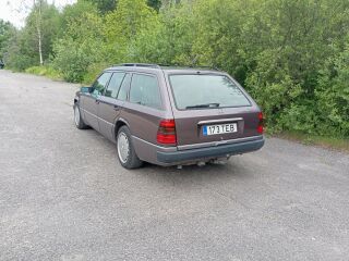 Mercedes-Benz 230 2.3 97kW