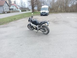 Suzuki GSX-R 600 81кВ