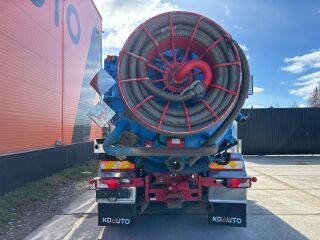 Scania P400 6x2*4 294kW