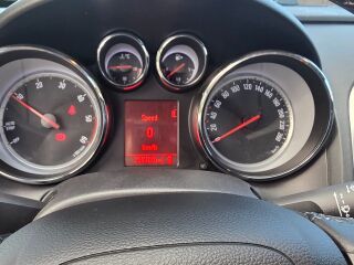 Opel Astra 1.2 70кВ