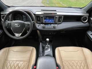 Toyota RAV4 Style + Business pakett 2.0 112kW