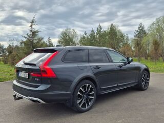 Volvo V90 Cross Country 2.0 173kW