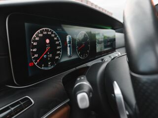 Mercedes-Benz E 400 AMG Night Pack 4 Matic 3.5 245кВ