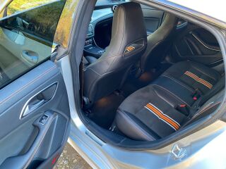 Mercedes-Benz CLA 200 AMG Pakett 2.1 100kW
