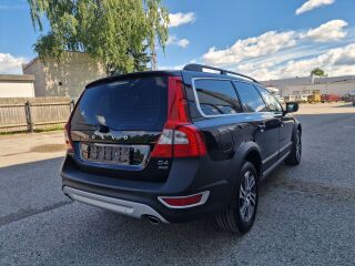 Volvo XC70 MOMENTUM CITY SAFETY AWD 4X4 2.4 R5 120kW