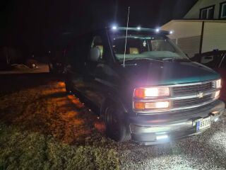 Chevrolet Chevy Van 5.7 180kW