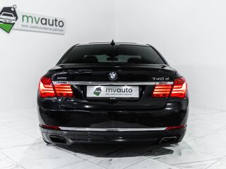 BMW 740 Facelift Individual X-drive 3.0 230kW