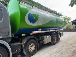 Scania 114 8x2