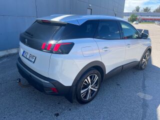 Peugeot 3008 Active PureTech 130 AT8 1.2 96kW