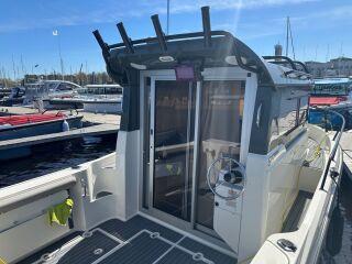 Quicksilver 675 PILOTHOUSE 175.0 130kW