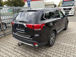 Mitsubishi Outlander Facelift Executive AWD 2.2 R4 DI-D 110кВ