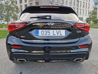 Infiniti Q30 LUXE City Black AWD 2.1 D 125kW