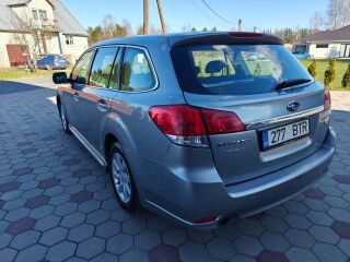 Subaru Legacy Symmetrical AWD 2.0 110kW