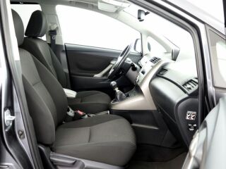 Toyota Verso Linea Sol 2.2 D-CAT 130кВ