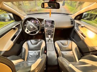 Volvo XC60 D4 R-Desing 2.4 120kW