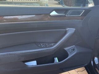 Volkswagen Passat Highline 1.6 88кВ