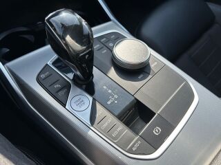 BMW 330 3.0 195kW