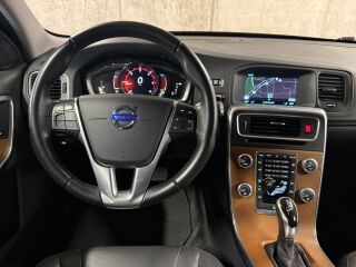 Volvo V60 Cross Country Summum 2.0 110kW