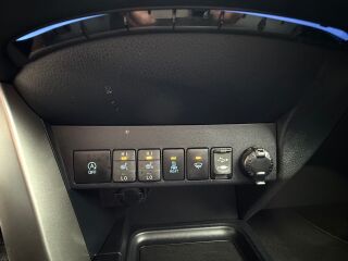 Toyota RAV4 Premium Plus 4x2 Facelift EU6 2.0 R4 D-4D TDI 105kW
