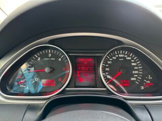 Audi Q7 Comfortline Quattro 3.0 V6 TDI 171кВ