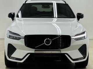 Volvo XC60 AWD ULTIMATE DARK H&K 145кВ