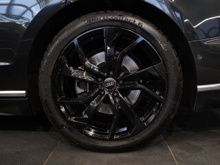Audi A8 50 TDI L Quattro 3.0 210кВ