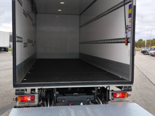DAF XB 210 FA 4x2 12T 153kW