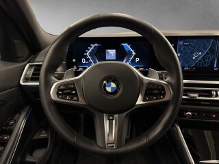 BMW 320 Touring G21 M Sport Black-Sapphire Metallic 2.0 140kW