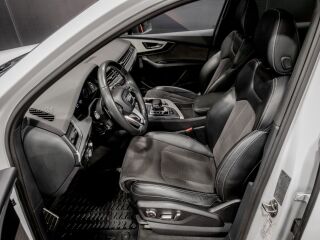 Audi Q7 S-Line plus Quattro 3.0 200кВ