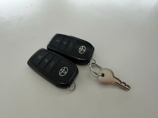 Toyota Yaris Cross STYLE AWD NOVC-HEV 1.5 68кВ