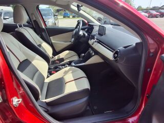 Mazda 2 Luxury 1.5 66кВ