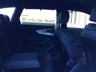 Audi A4 S -Line 2.0 110kW