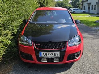 Volkswagen Golf GTI 2.0 147kW