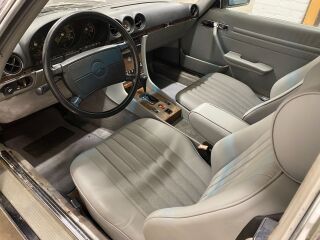 Mercedes-Benz SL 560 5.6 V8