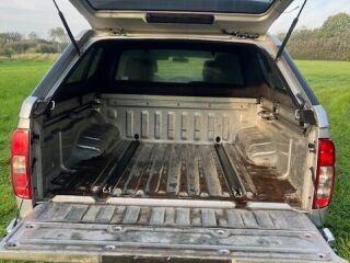Nissan Navara 2.5 140kW