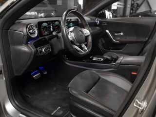 Mercedes-Benz CLA 180 AMG Line 1.4 100kW